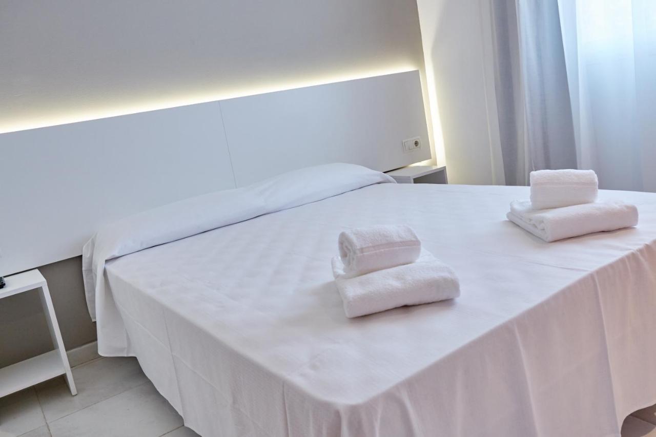 Hotel Dl Port Grao de Castellon Esterno foto