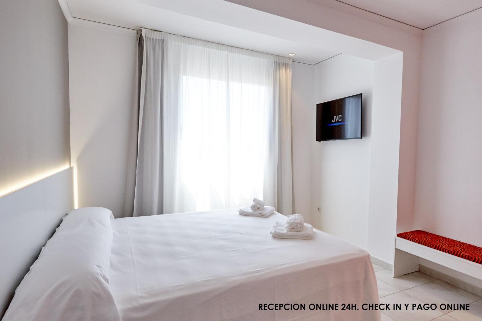 Hotel Dl Port Grao de Castellon Esterno foto