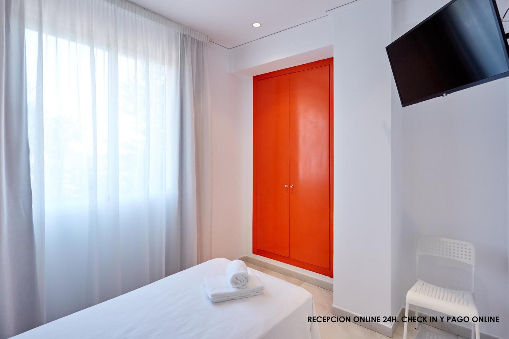 Hotel Dl Port Grao de Castellon Esterno foto